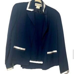 Great fit and perfect for interviews,